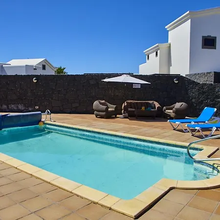 Villa Casa Beluka By Now Ltd *